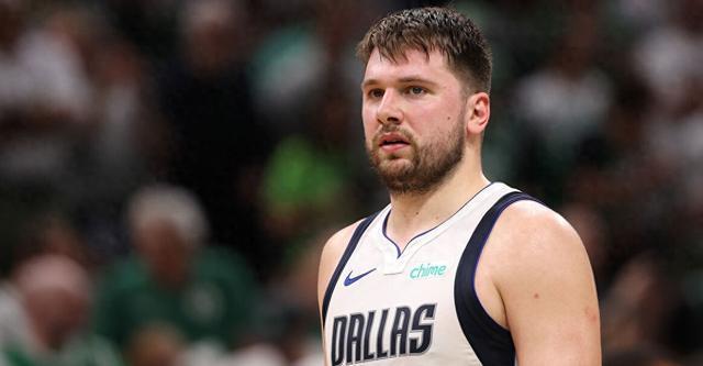 引援战略背 引援战略背