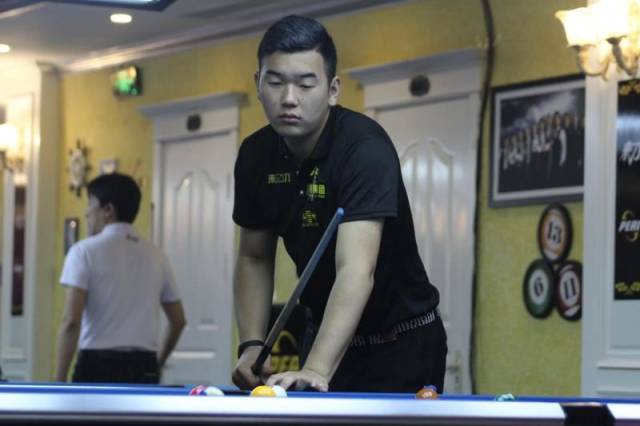 表明他不仅 表明他不仅