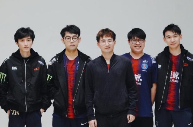 球员本身承 球员本身承