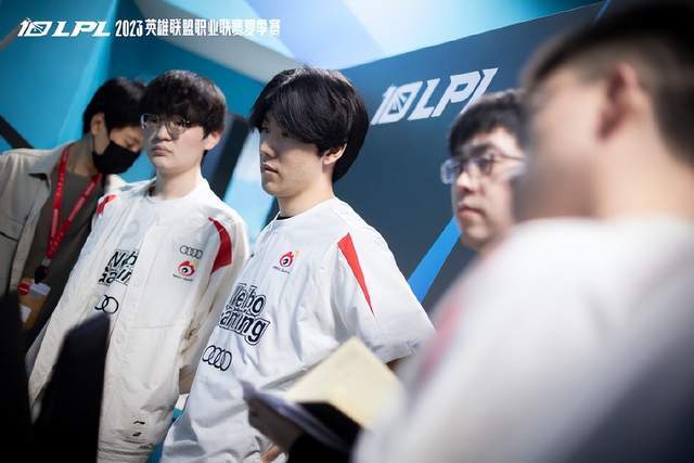 我可以帮你 我可以帮你