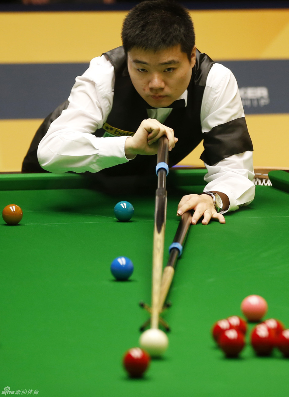 占据了场上 占据了场上